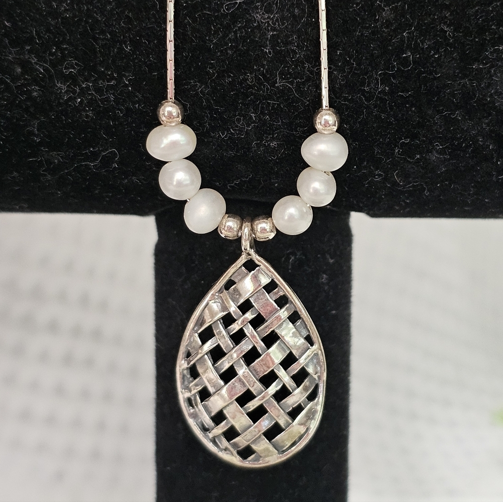 PZ Pearl and 925 Silver Basket Weave Teardrop Necklace - Picture 1 of 15